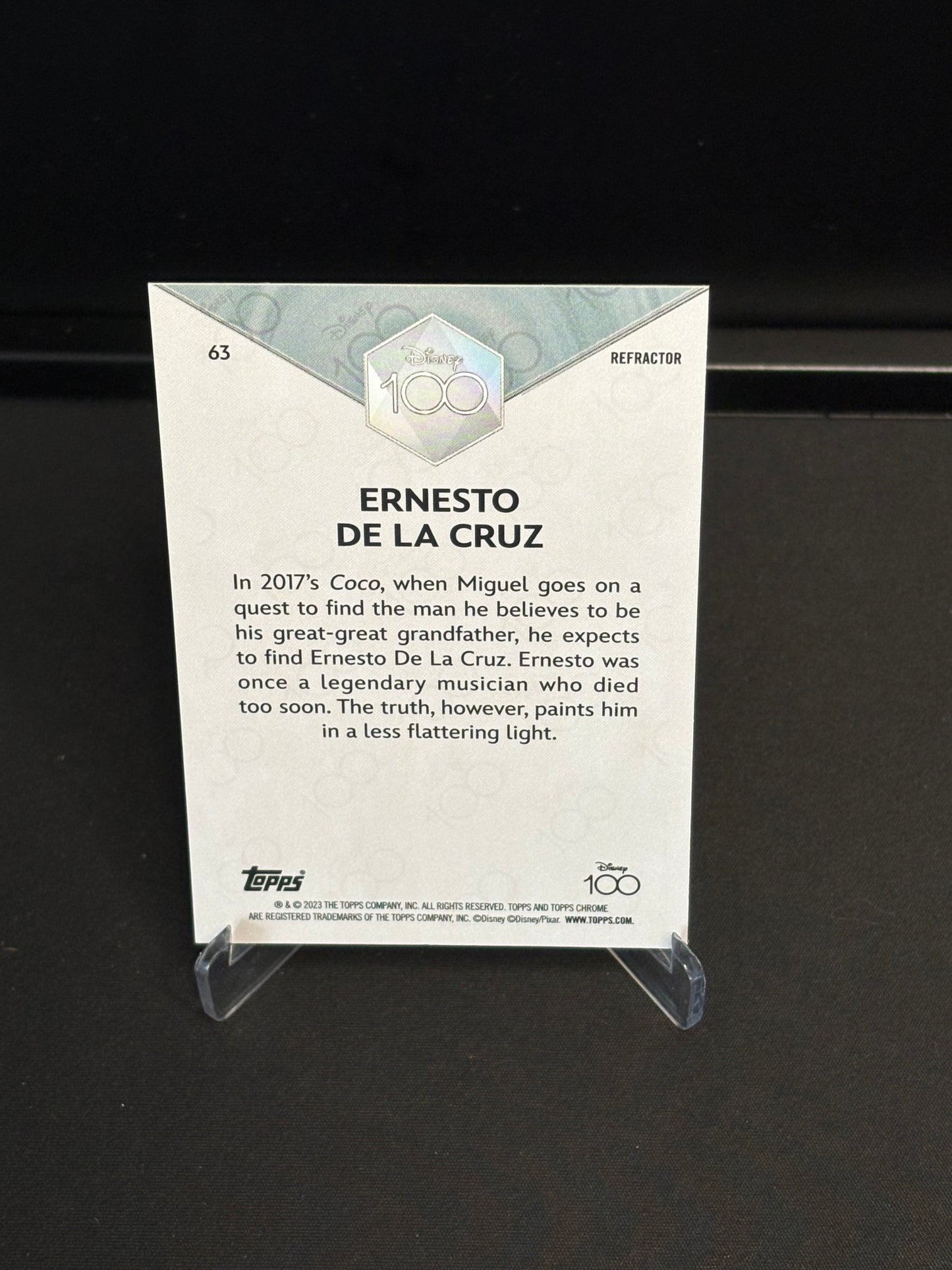 Topps Chrome Disney 100 "Refractor" Ernesto de la Cruz #63
