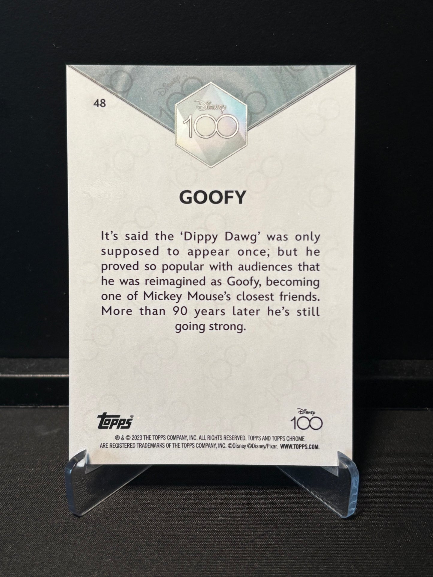 Topps Chrome Disney 100 – Goofy #48 | Carte Base