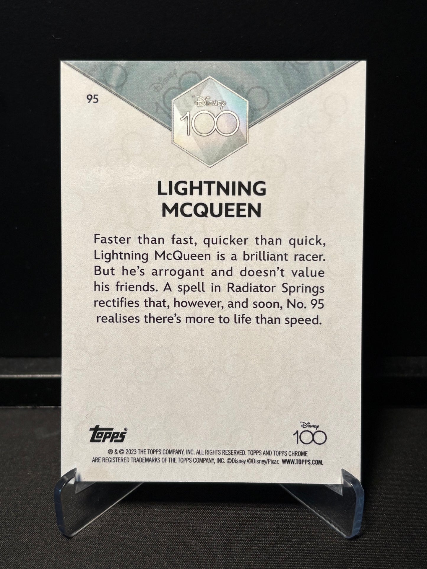 Topps Chrome Disney 100 – Lightning McQueen #95 | Carte Base