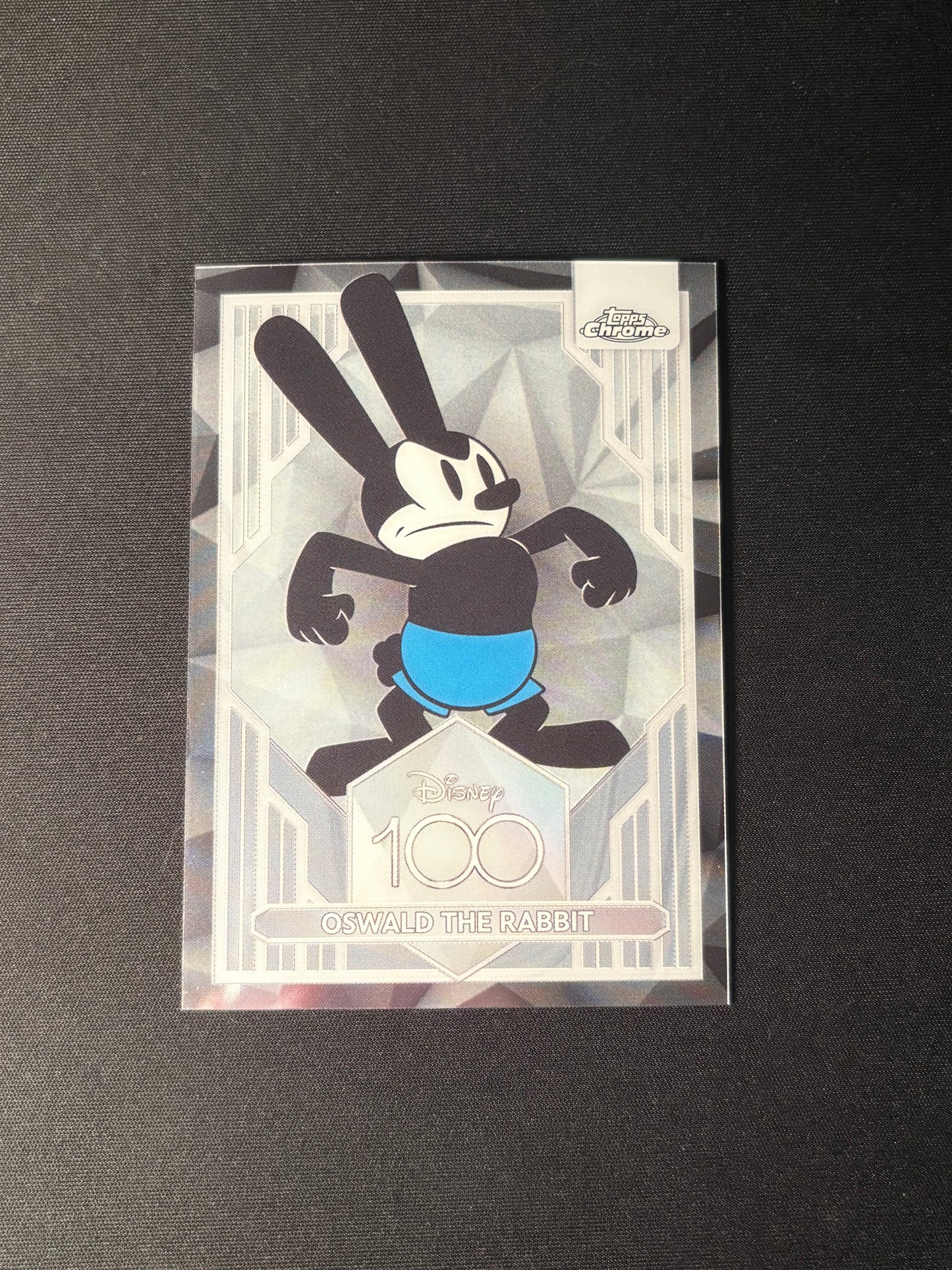 Topps Chrome Disney 100 2023 – Oswald the Rabbit #10 | Carte Base