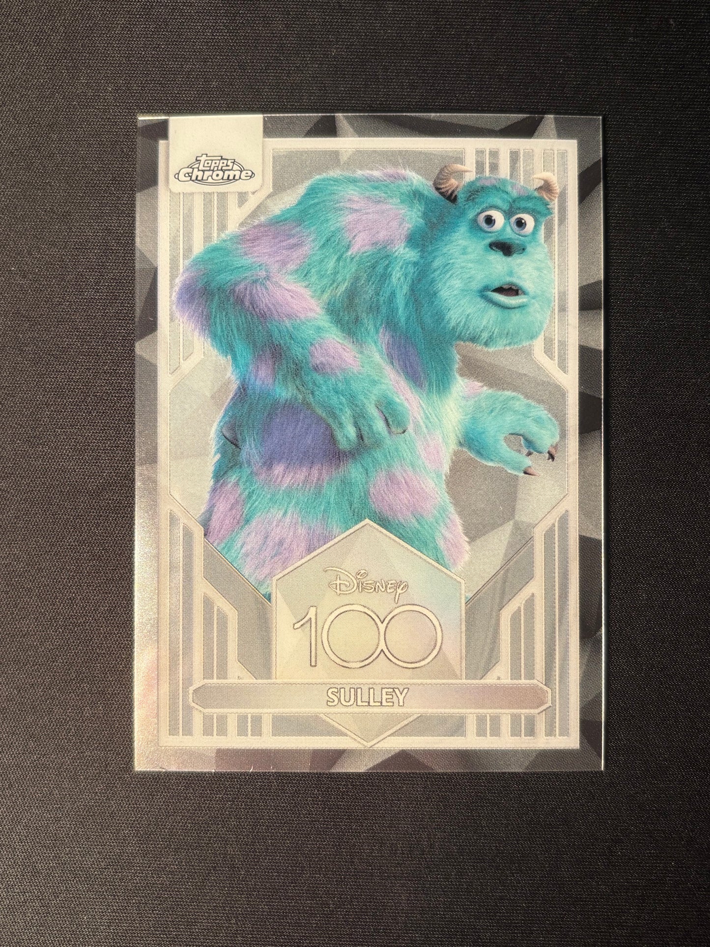 Topps Chrome Disney 100 2023 – Sulley #84 | Carte Base