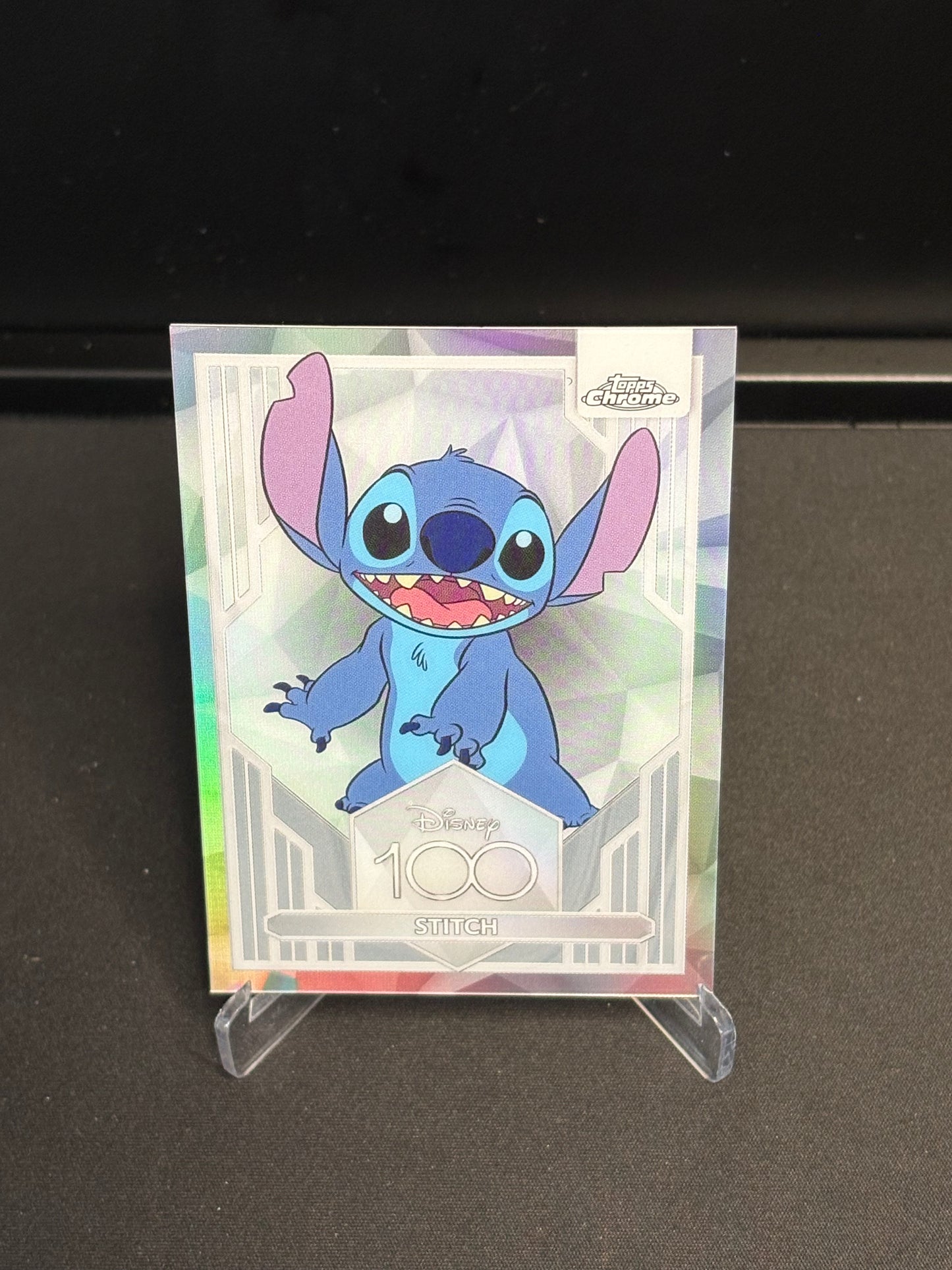 Topps Chrome Disney 100 "Refractor" Stitch #18