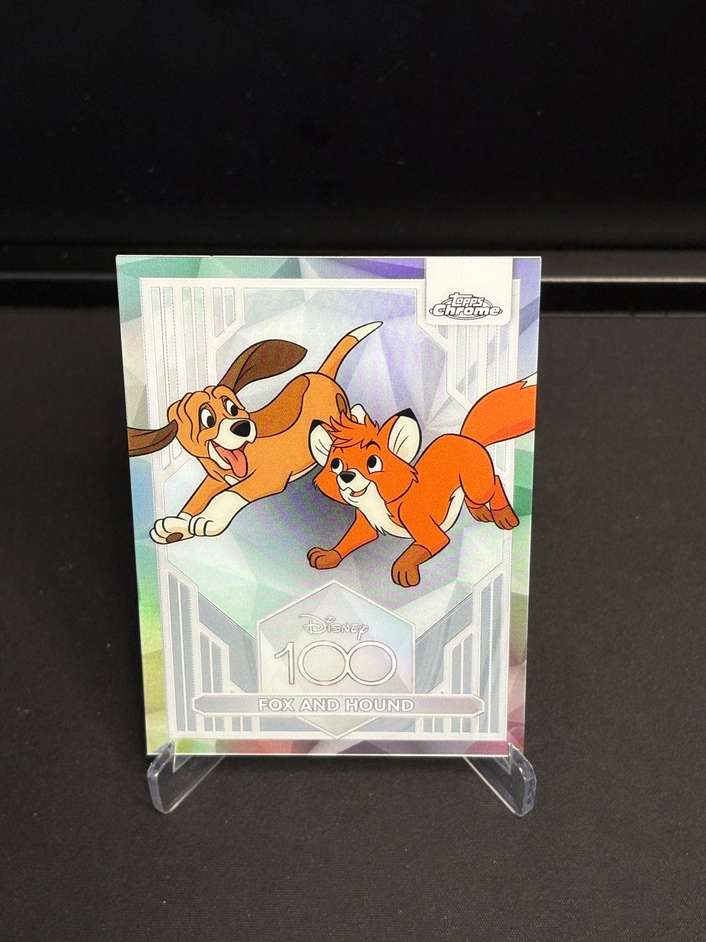 Topps Chrome Disney 100 "Refractor" Fox and Hound #32