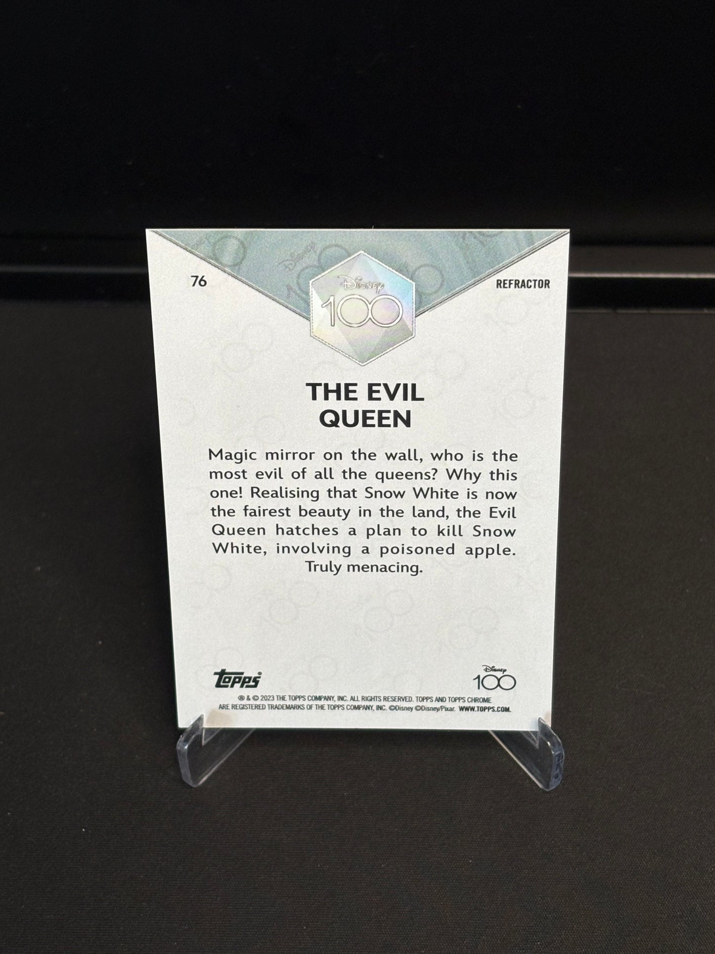 Topps Chrome Disney 100 "Refractor" The Evil Queen #76