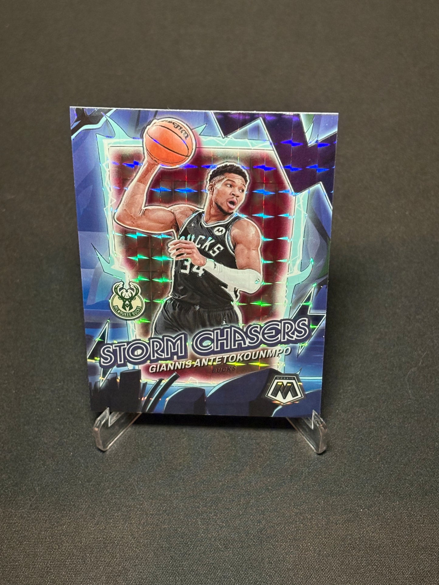 Giannis Antetokounmpo Panini Mosaic 2023 "Storm Chasers SSP" Milwaukee Bucks