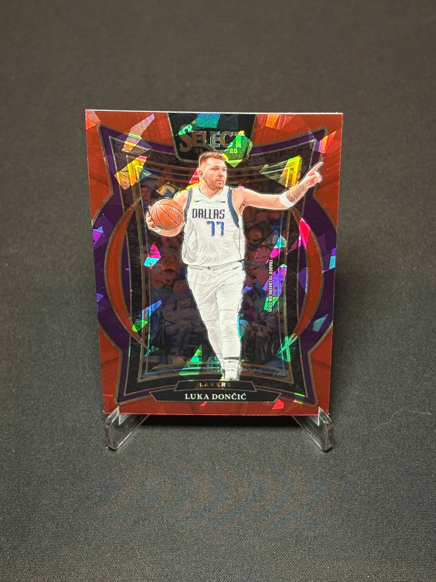 Luka Doncic Panini Select 2024 "Red Cracked" L.A Lakers