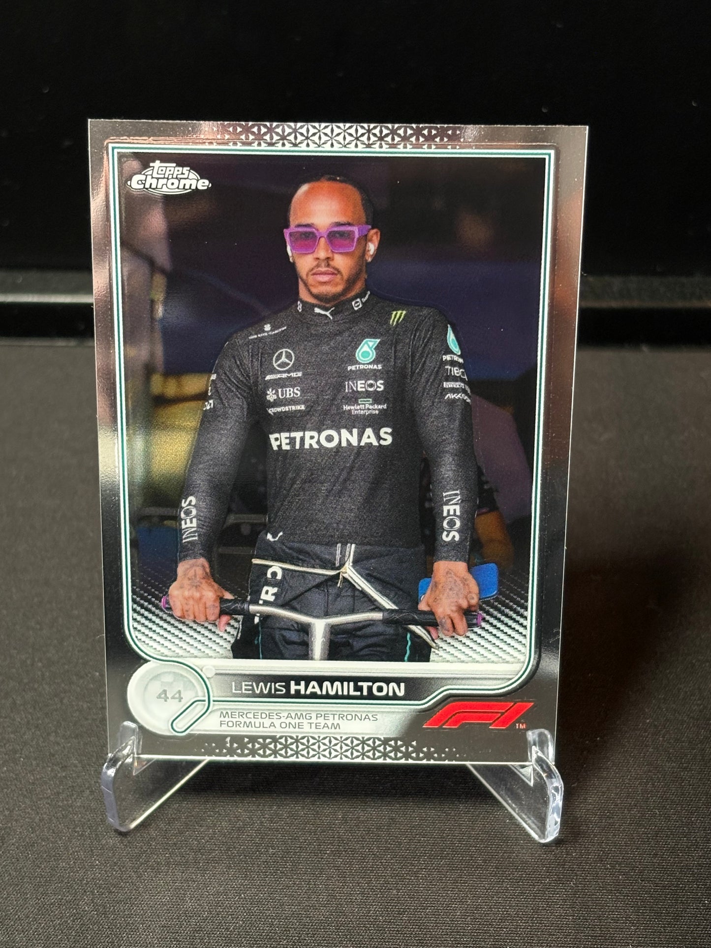 Lewis Hamilton Topps Chrome F1 2022 "Base #8"