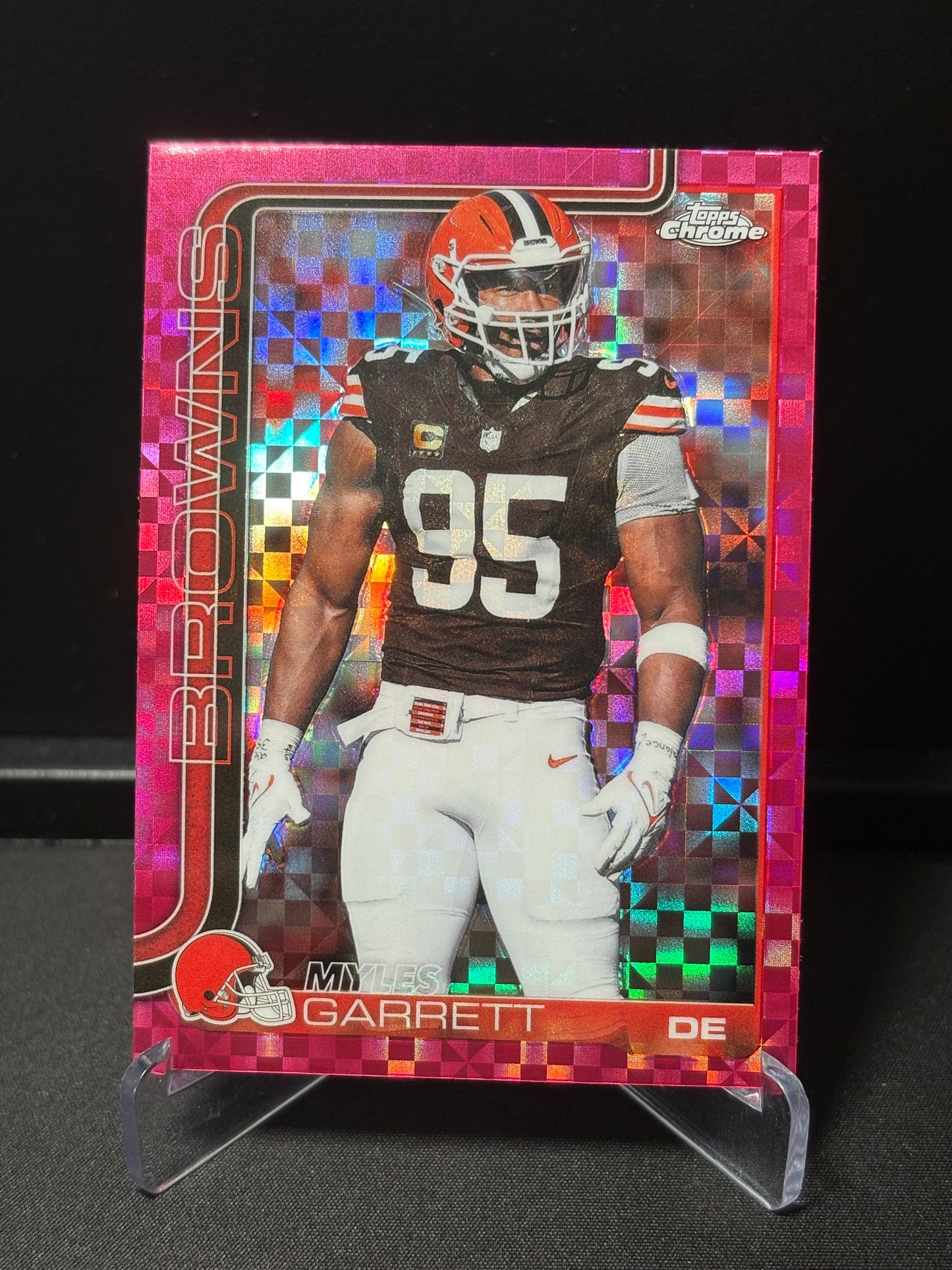 Myles Garrett Topps Chrome 2026 "Pink X-Fractor" Cleveland Browns