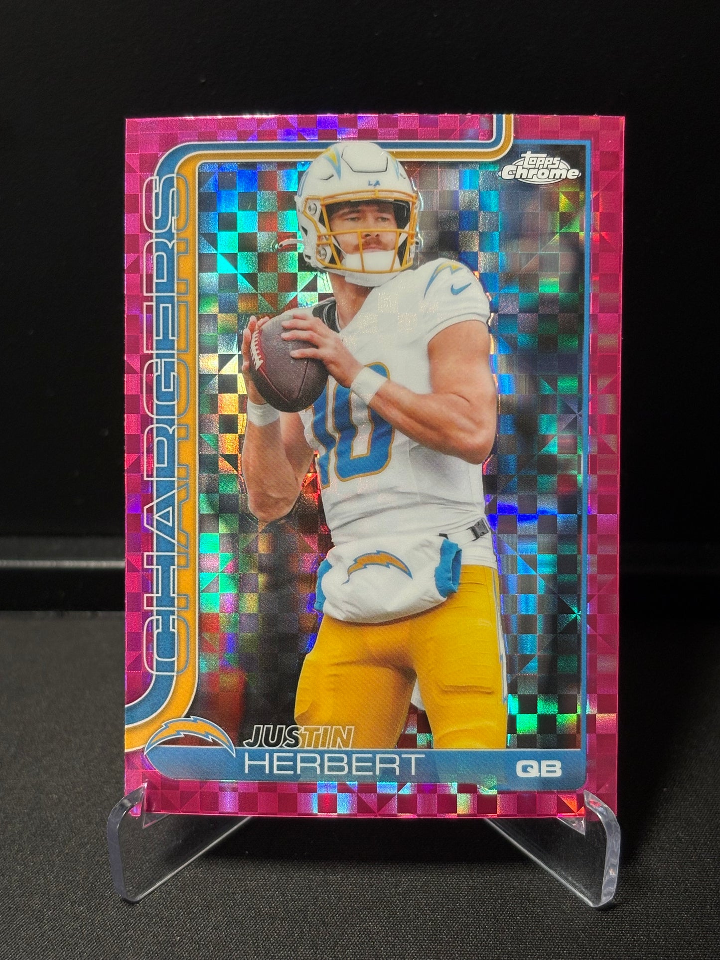 Justin Herbert Topps Chrome 2026 "Pink X-Fractor" L.A Chragers