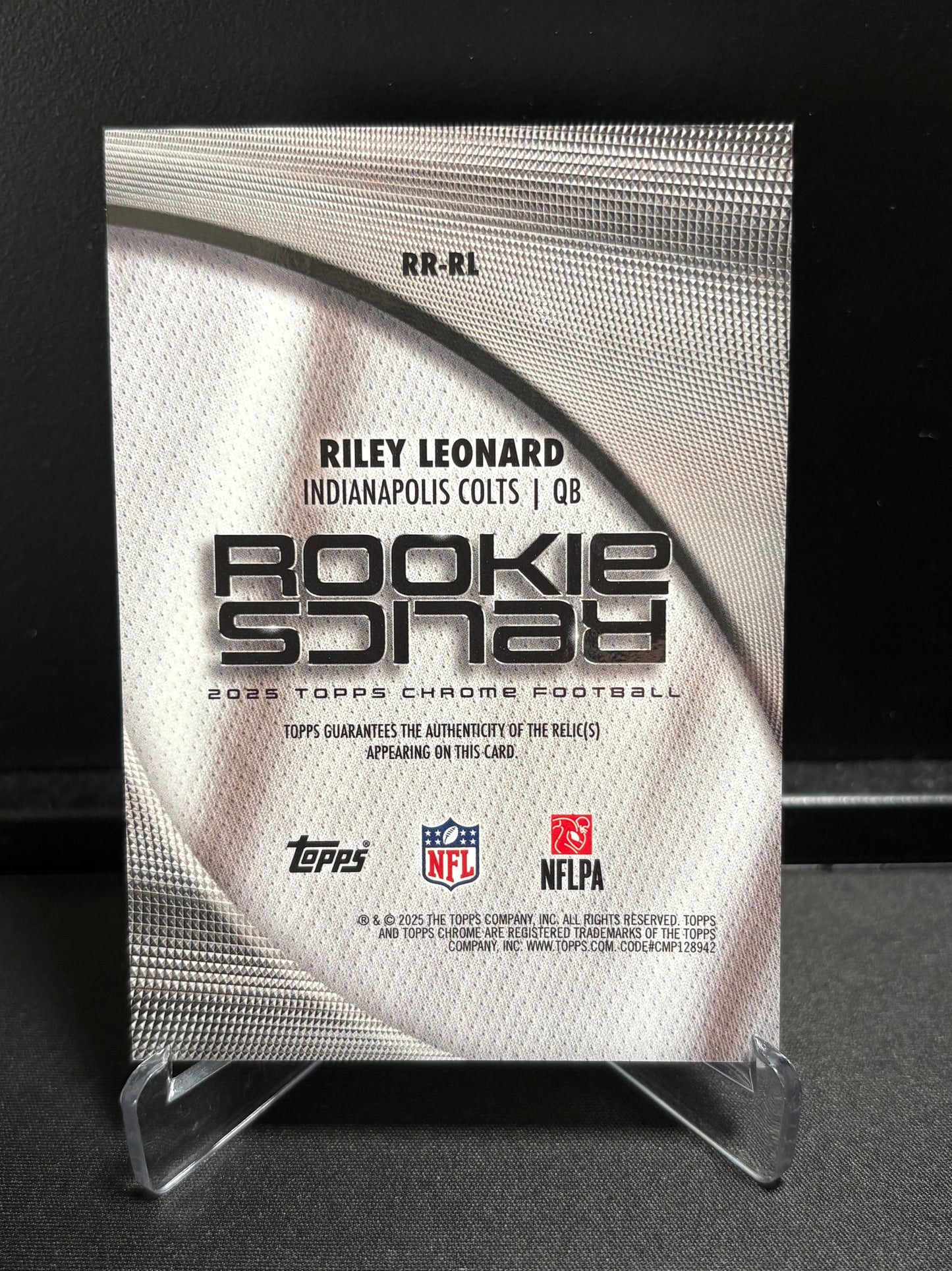 Riley Leonard RC Topps Chrome 2025 "Rookie Relics" Indianapolis Colts