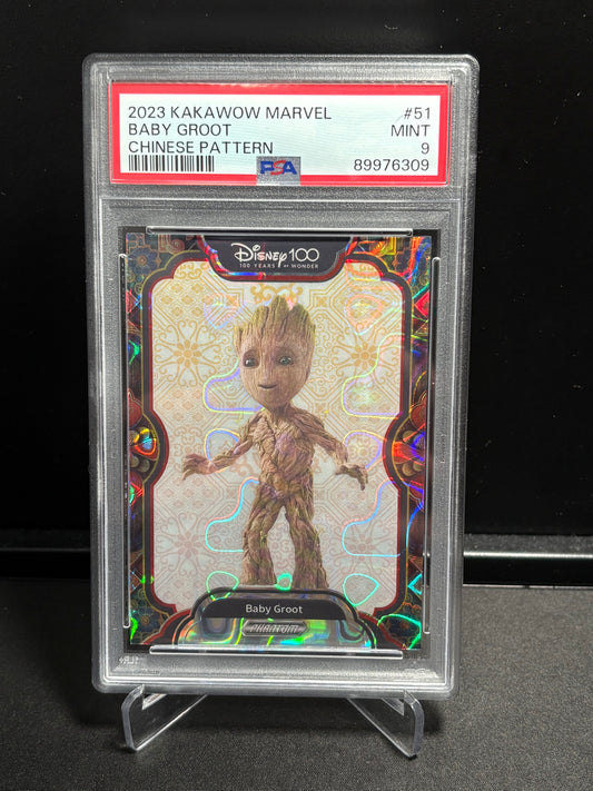 Baby Groot Kakawow Phantom Disney 100 Marvel 2023 « Chinese Pattern » 1/45 PSA 9