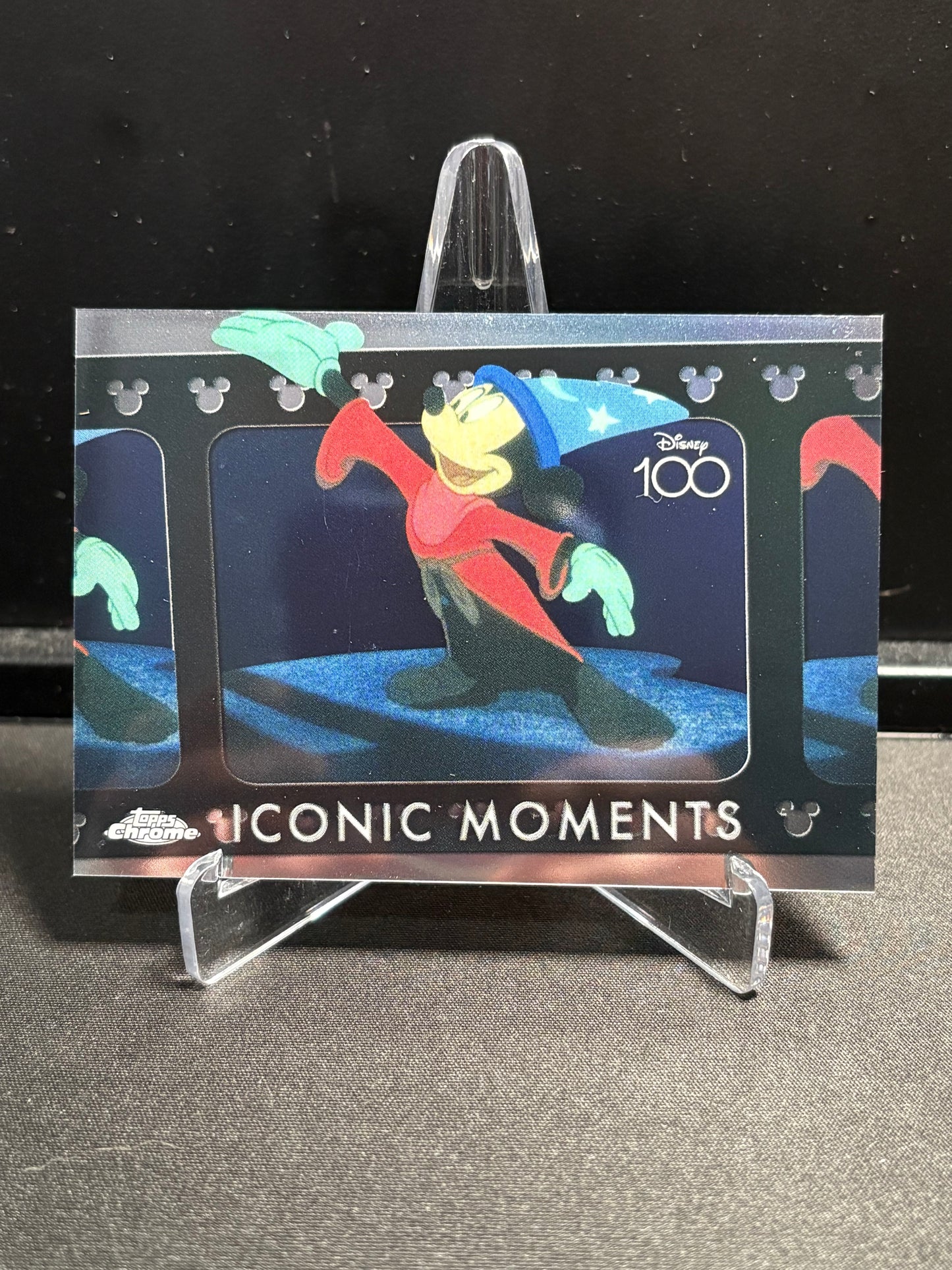 The Sorcerer’s Apprentice – Iconic Moments IM-5 – 2023 Topps Chrome Disney 100