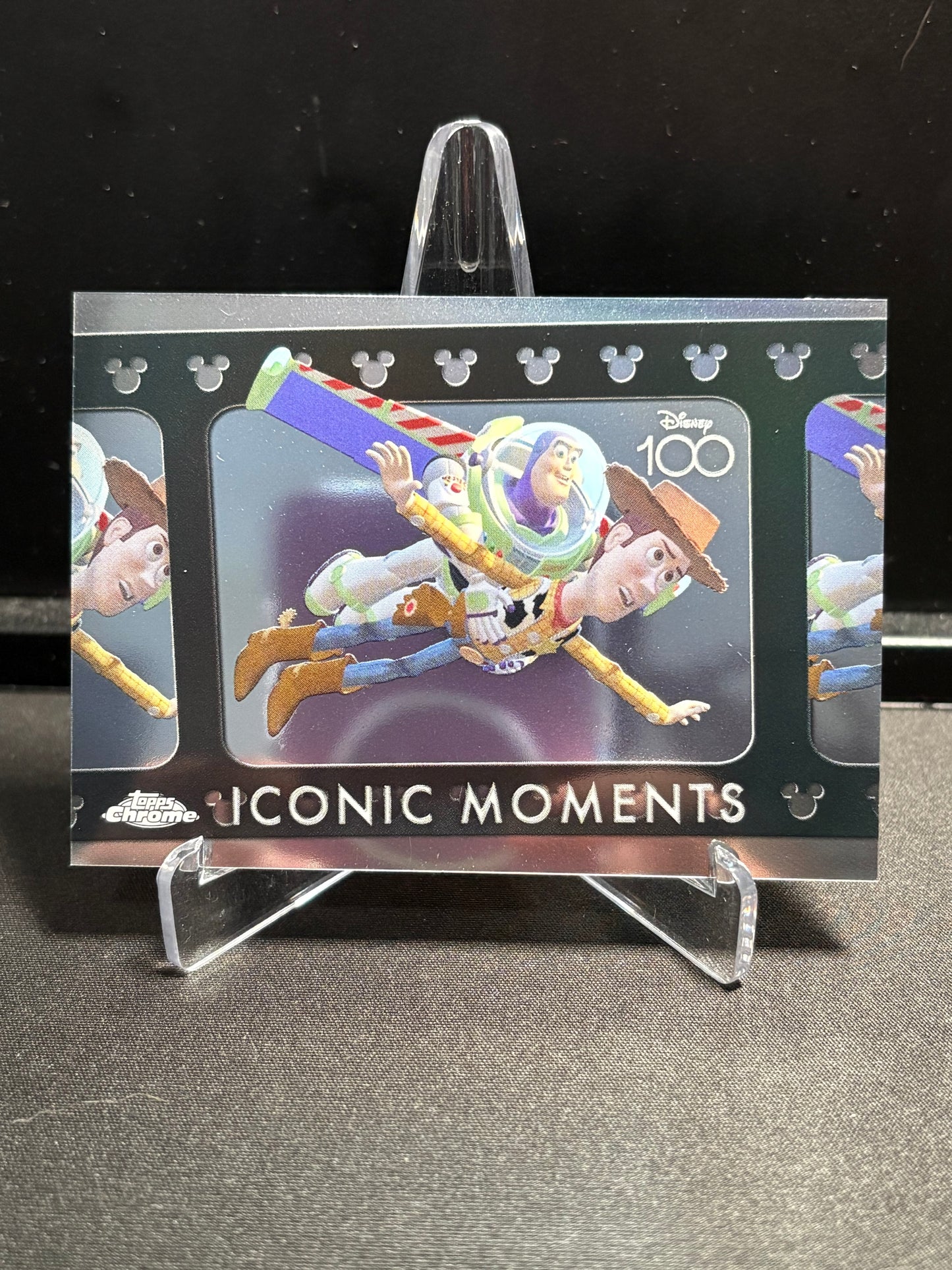 Woody & Buzz Topps Chrome Disney 100 2023 "Iconic Moments – Falling With Style" IM-9