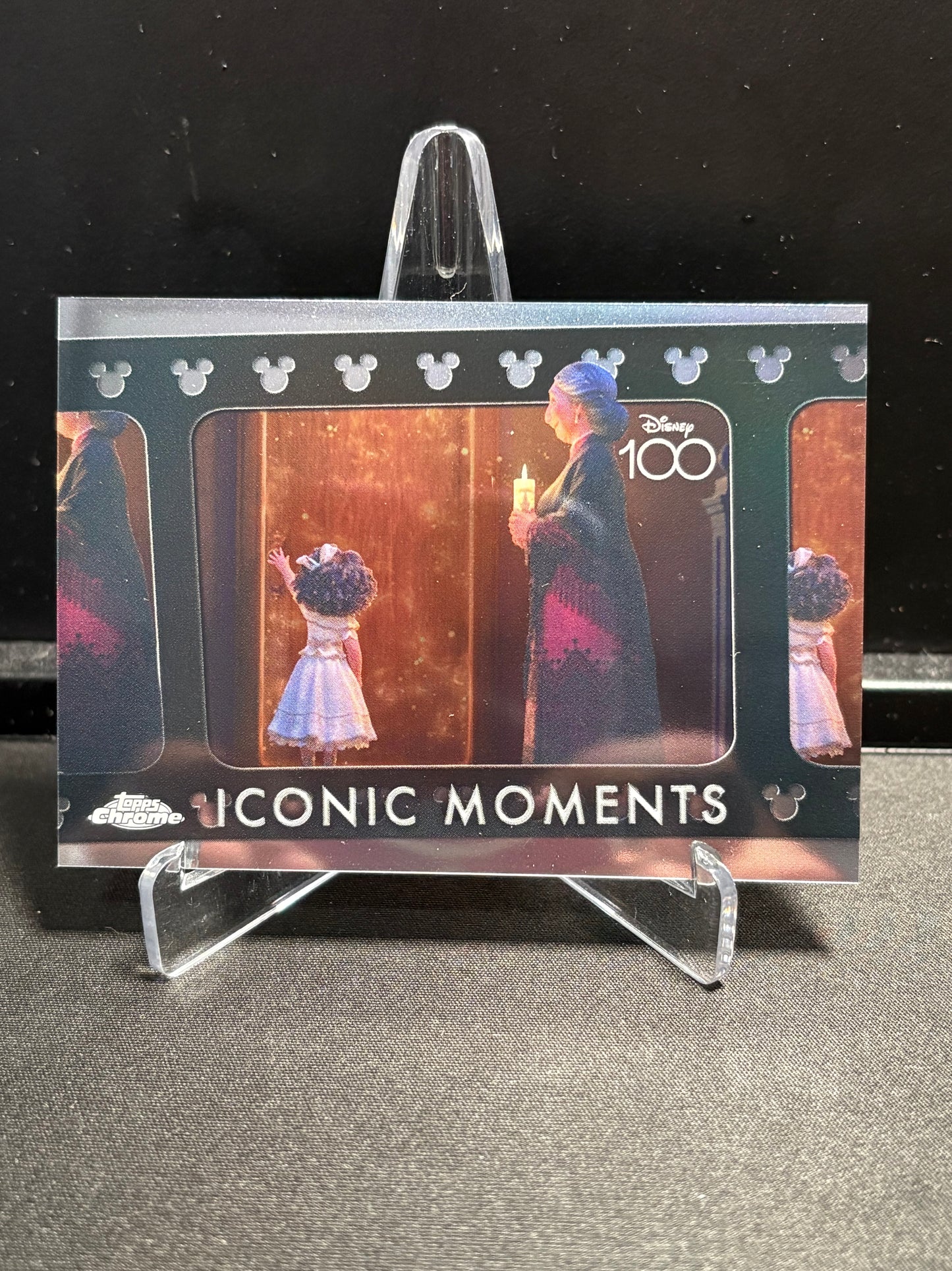 Mirabel Topps Chrome Disney 100 2023 "Iconic Moments – Mirabel Gets Her Door" IM-18
