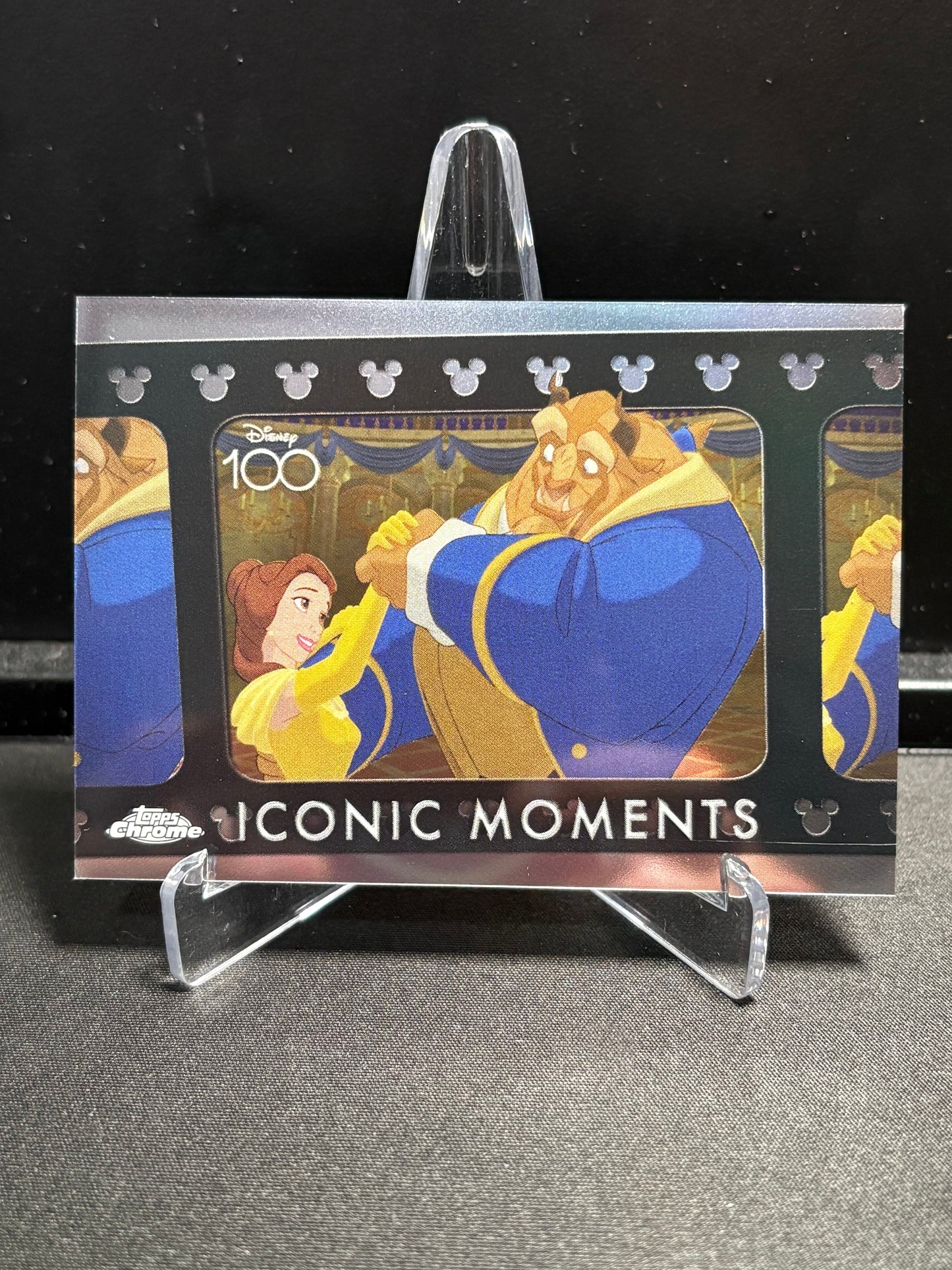 Belle & La Bête Topps Chrome Disney 100 2023 "Iconic Moments – The Dance" IM-20