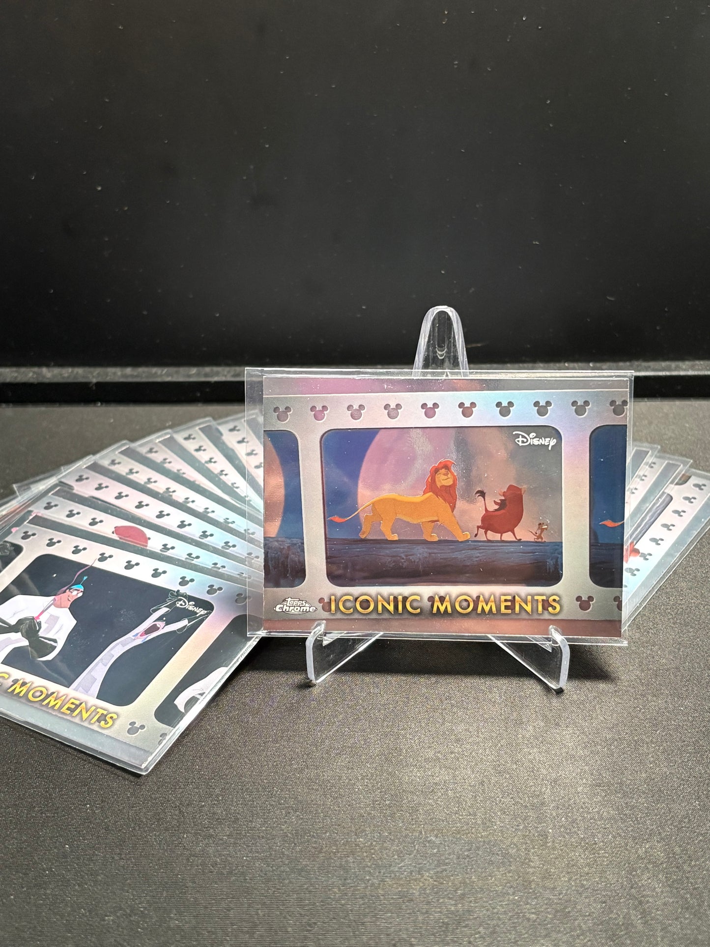 Set Complet Iconic Moments IM-1 à IM-20 – Topps Chrome Disney 2025
