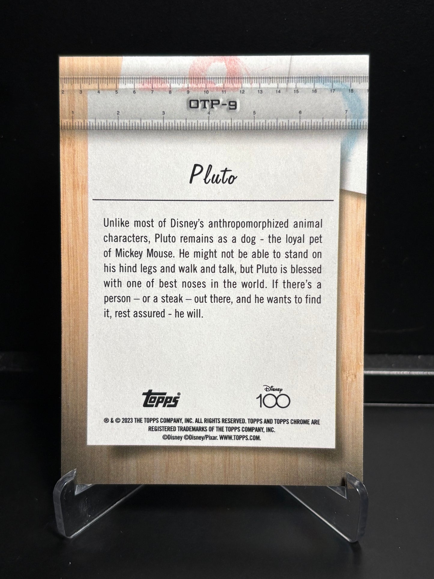 Topps Chrome Disney 100 – Off The Page OTP-9 Pluto | Insert