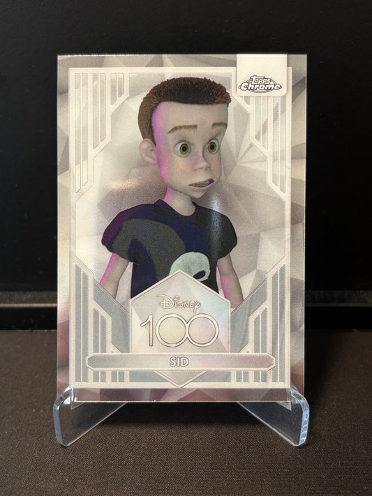 Topps Chrome Disney 100 – Sid #16 | Carte Base