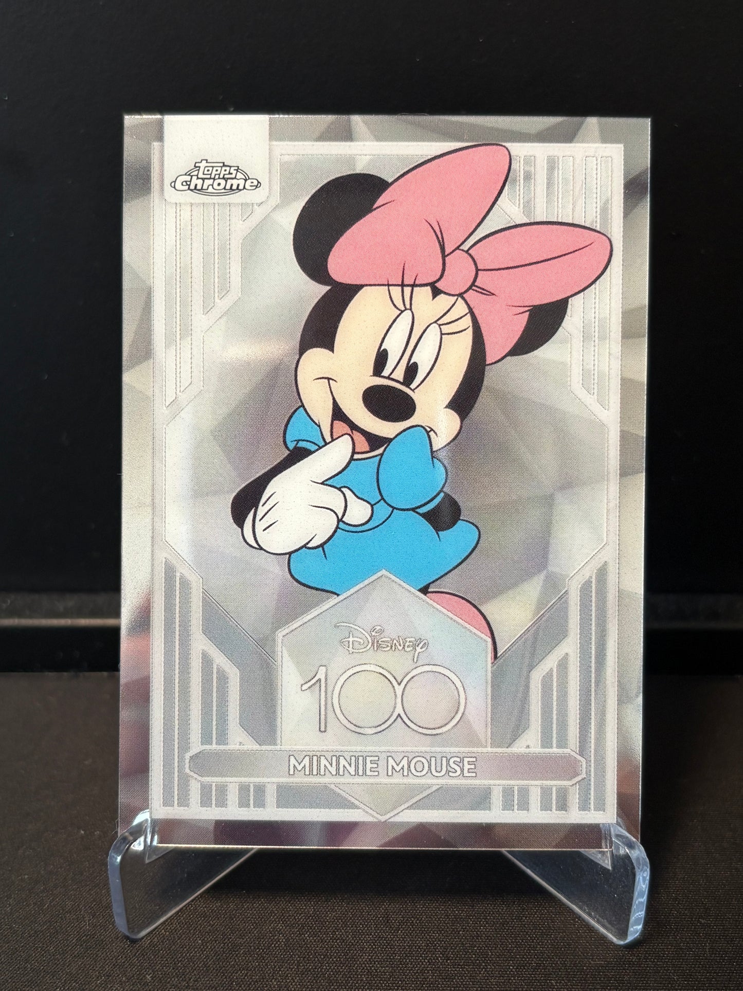 Topps Chrome Disney 100 – Minnie Mouse #23 | Carte Base