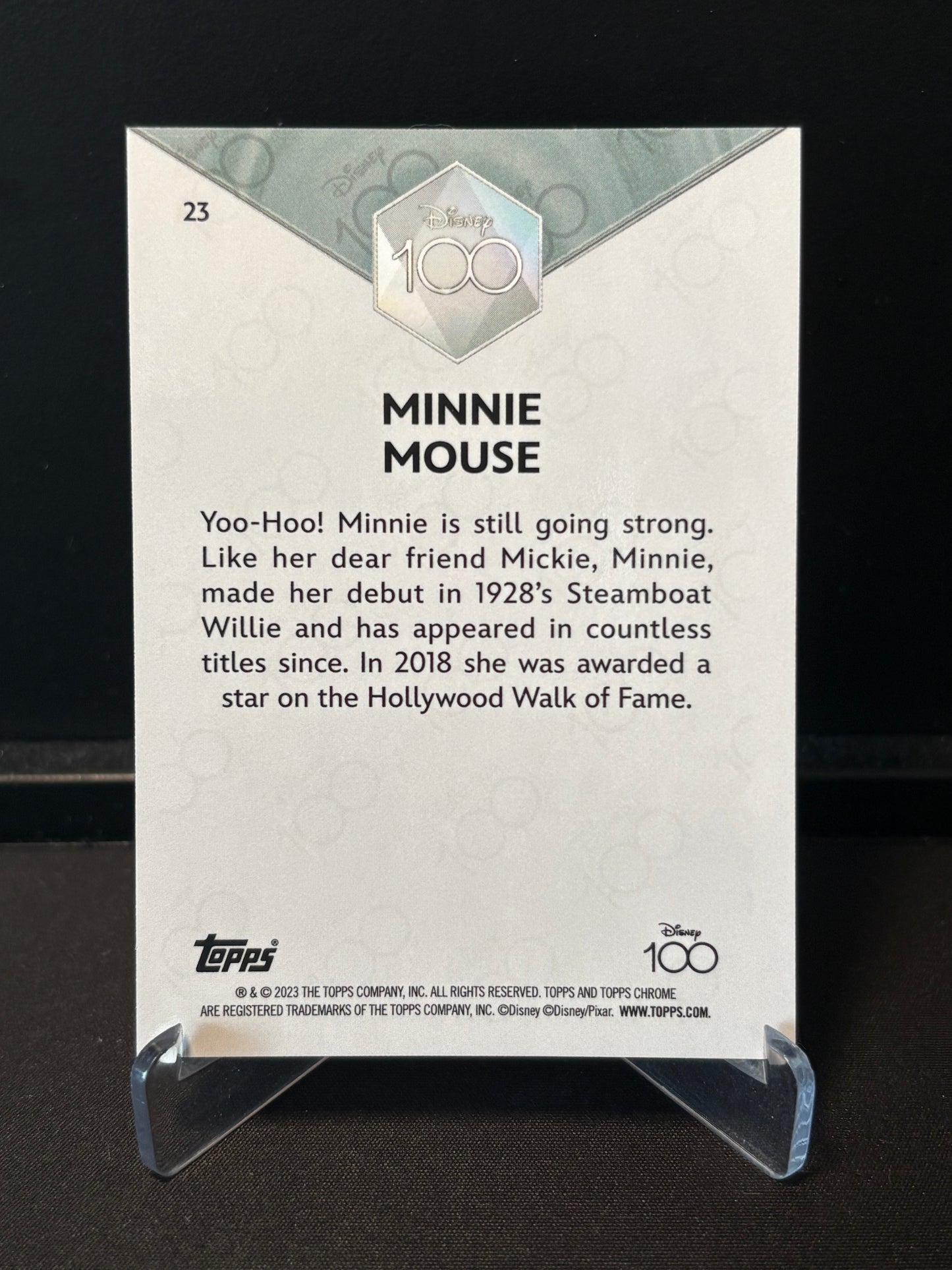 Topps Chrome Disney 100 – Minnie Mouse #23 | Carte Base