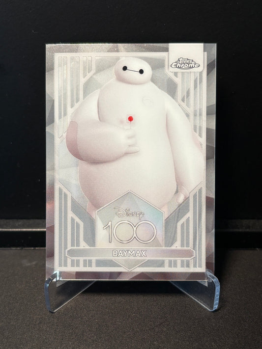 Topps Chrome Disney 100 – Baymax #27 | Carte Base