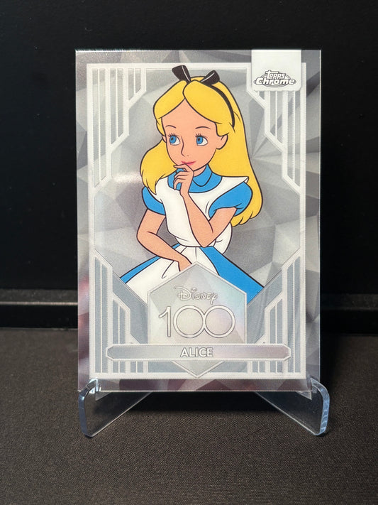 Topps Chrome Disney 100 – Alice #44 | Carte Base