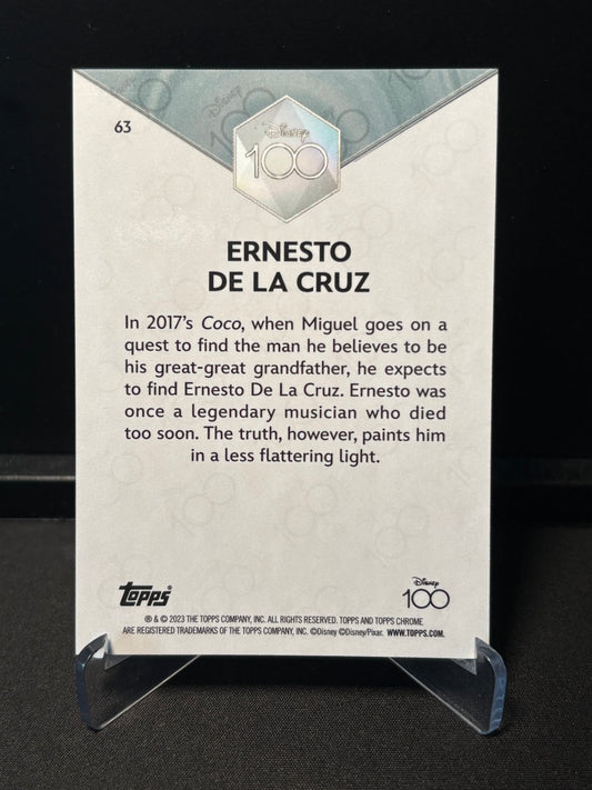 Topps Chrome Disney 100 – Ernesto de la Cruz #63 | Carte Base