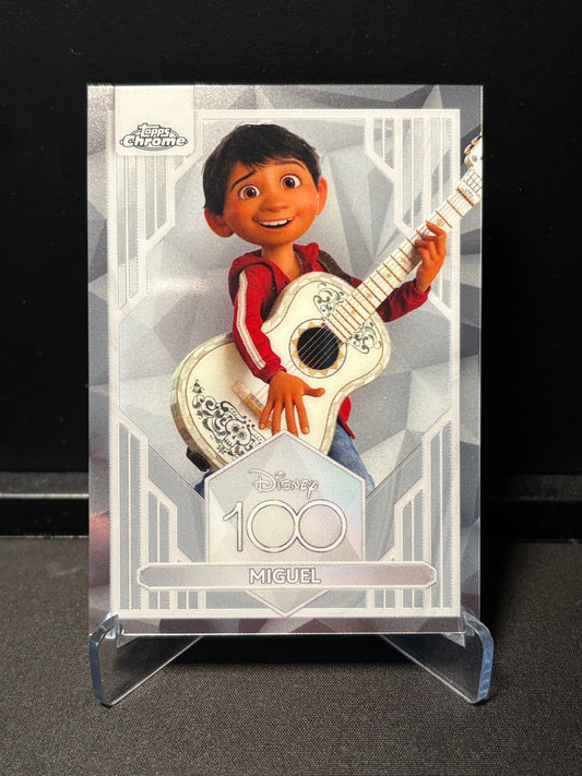 Topps Chrome Disney 100 – Miguel #91 | Carte Base