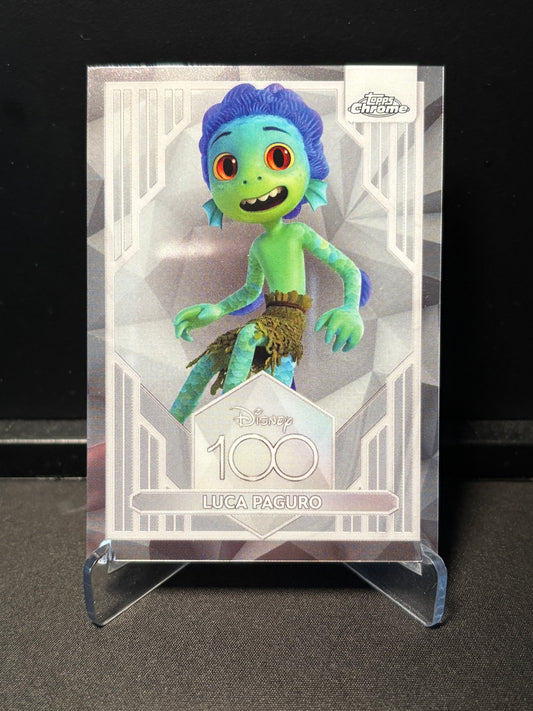 Topps Chrome Disney 100 – Luca Paguro #96 | Carte Base