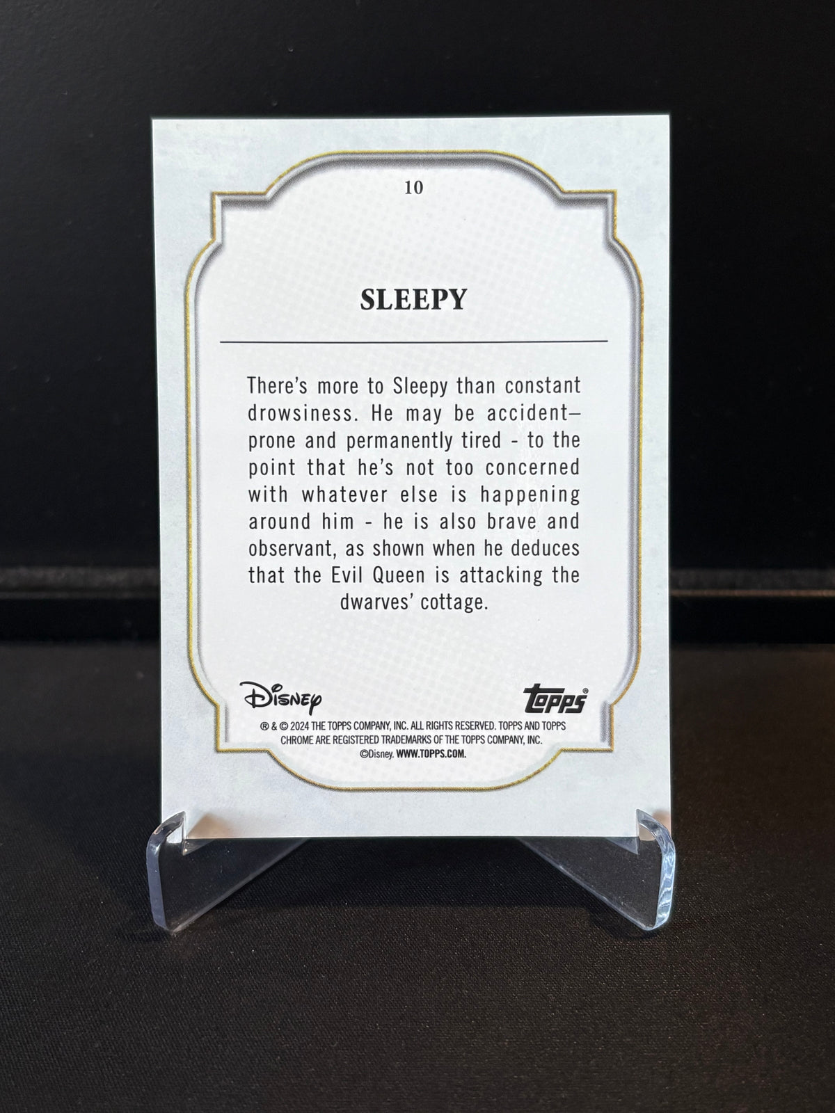 Topps Chrome Disney 2024 – Sleepy #10 | Carte Base