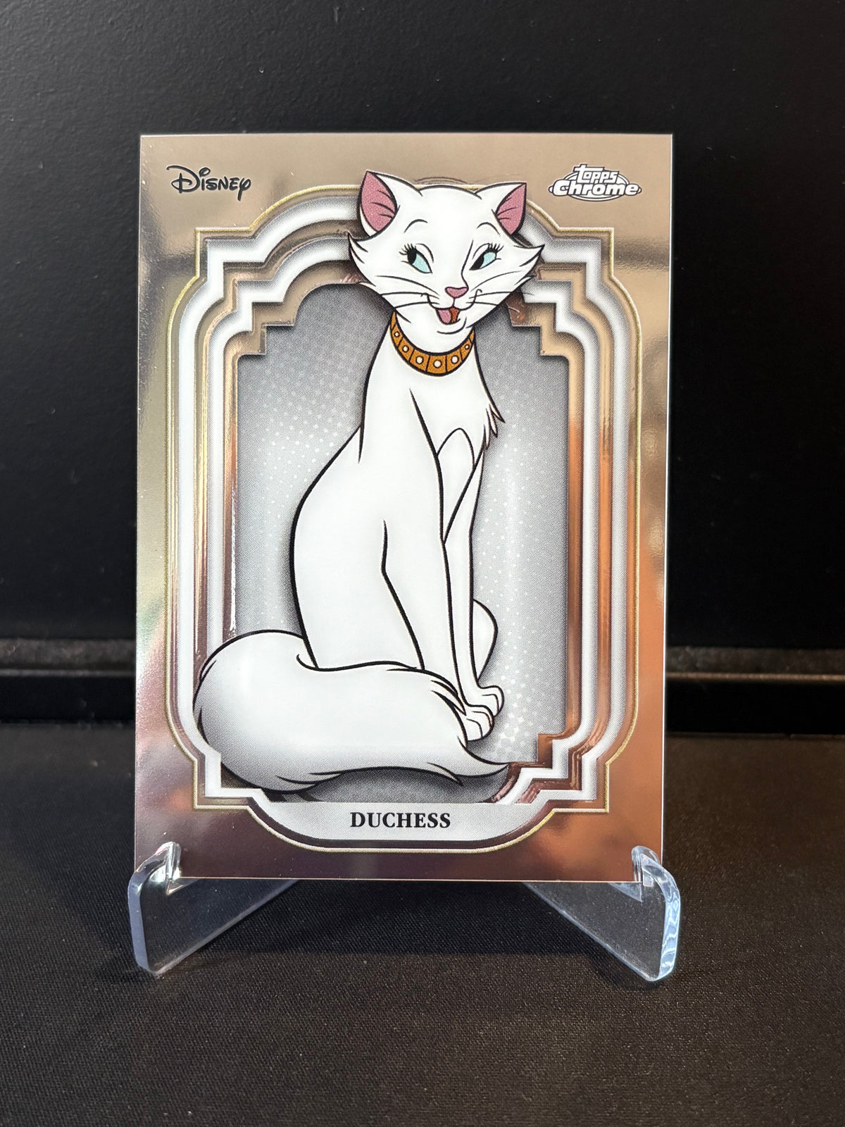 Topps Chrome Disney 2024 – Duchess #34 | Carte Base