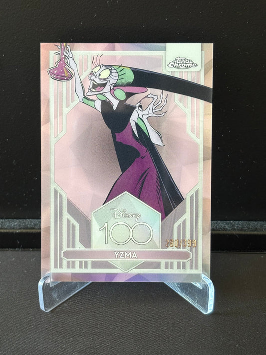 Topps Chrome Disney 100 – Yzma #58 | Pink Parallèle /399