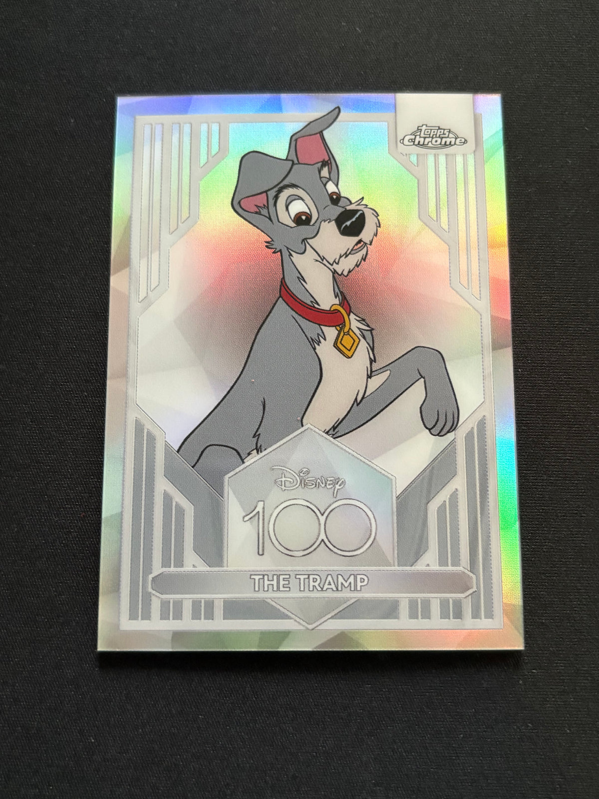 Topps Chrome Disney 100 2023 – The Tramp #77 | Refractor